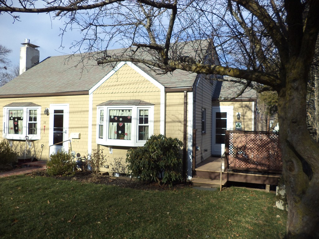 58 Weyham Road Weymouth, MA 02191 - Photo 2 of 24