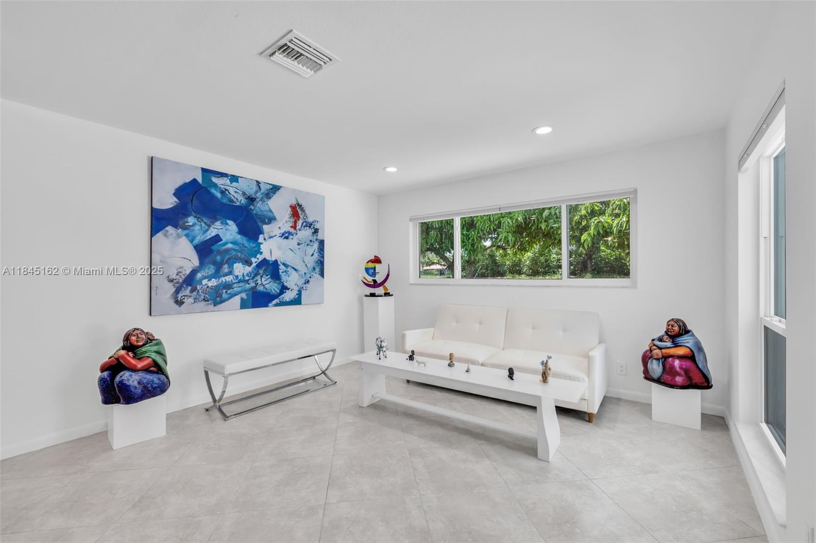 22071 West Soliel Circle Boca Raton, FL 33433 - Photo 11 of 48 Gallery Image 11