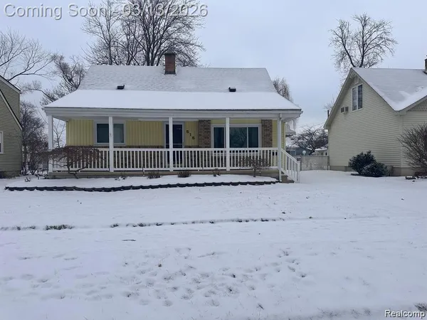 $310,000 | 515 South Marias Avenue, Clawson, MI 48017