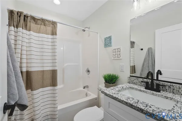 $289,900 | 64 Locust Drive, Louisa, VA 23093