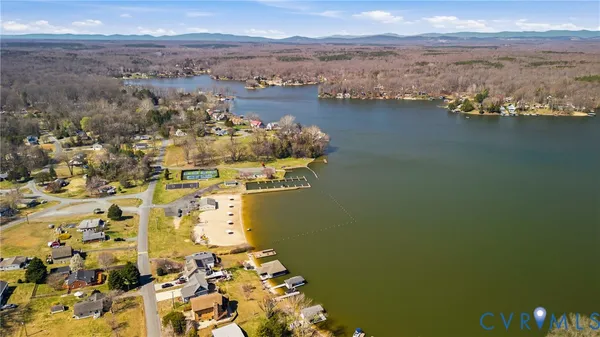 $289,900 | 64 Locust Drive, Louisa, VA 23093