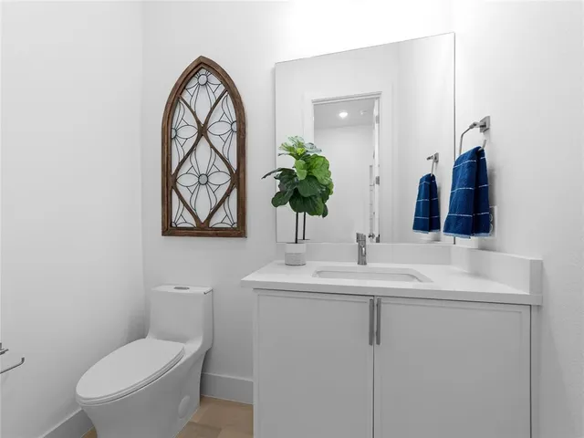 $899,900 | 426 Martinique Avenue, Dallas, TX 75223