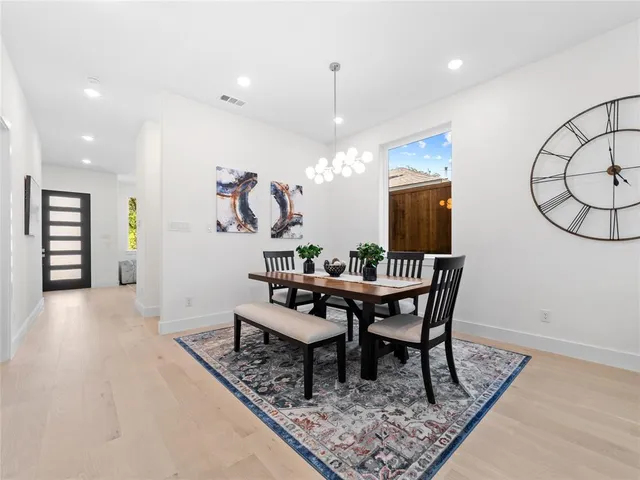 $899,900 | 426 Martinique Avenue, Dallas, TX 75223