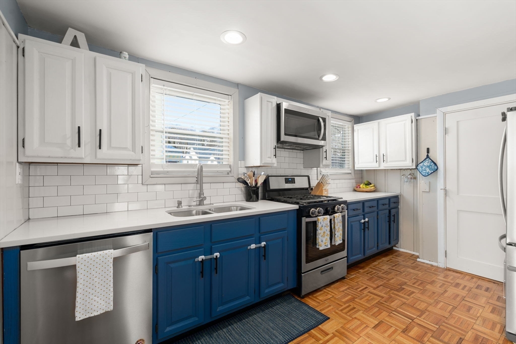 62 Maple Street Melrose, MA 02176 - Photo 3 of 29
