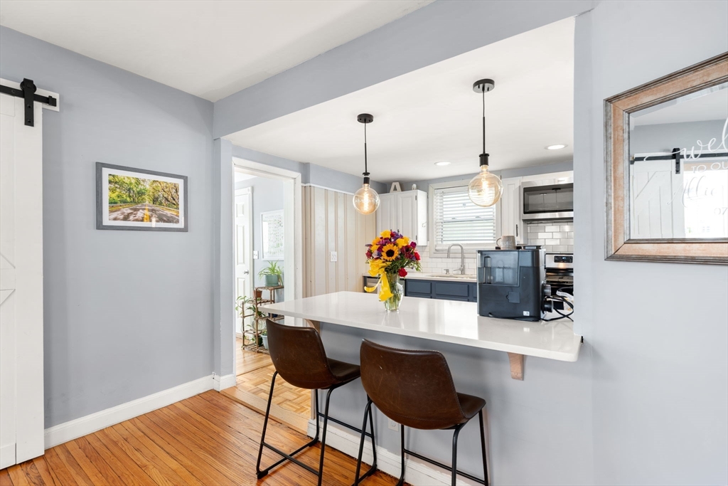 62 Maple Street Melrose, MA 02176 - Photo 5 of 29