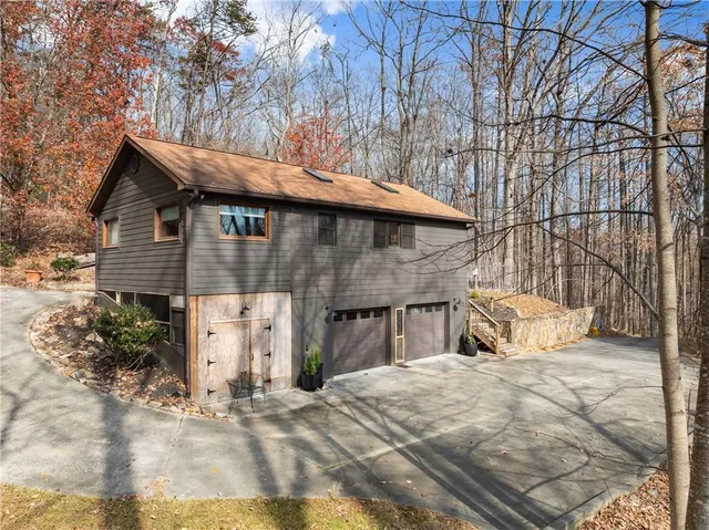 $620,000 | 315 North Lake Drive, Sautee Nacoochee, GA 30571