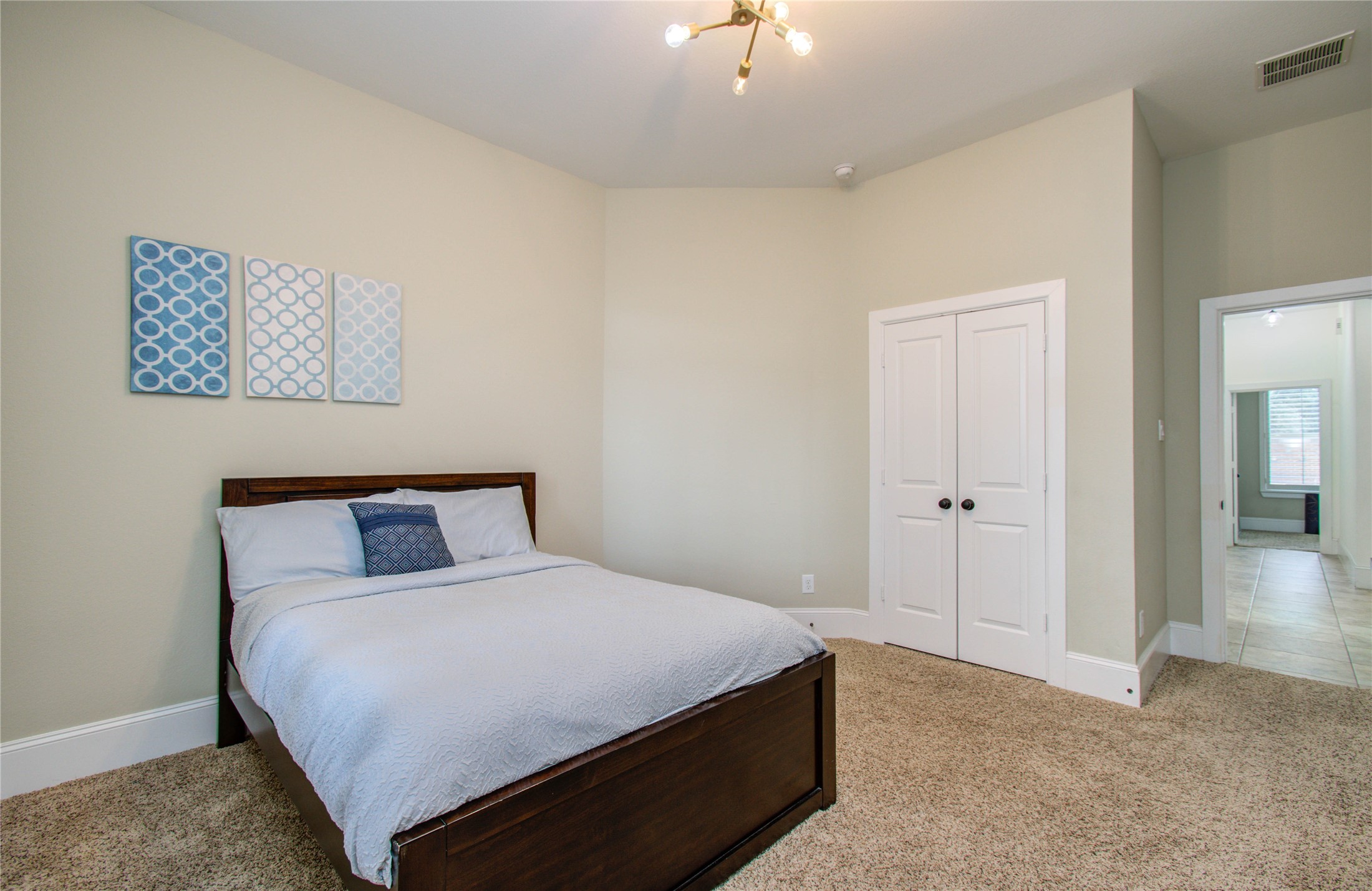28627 Rolling Ridge Drive Katy, TX 77494 - Photo 28 of 44 a large bed in a white room