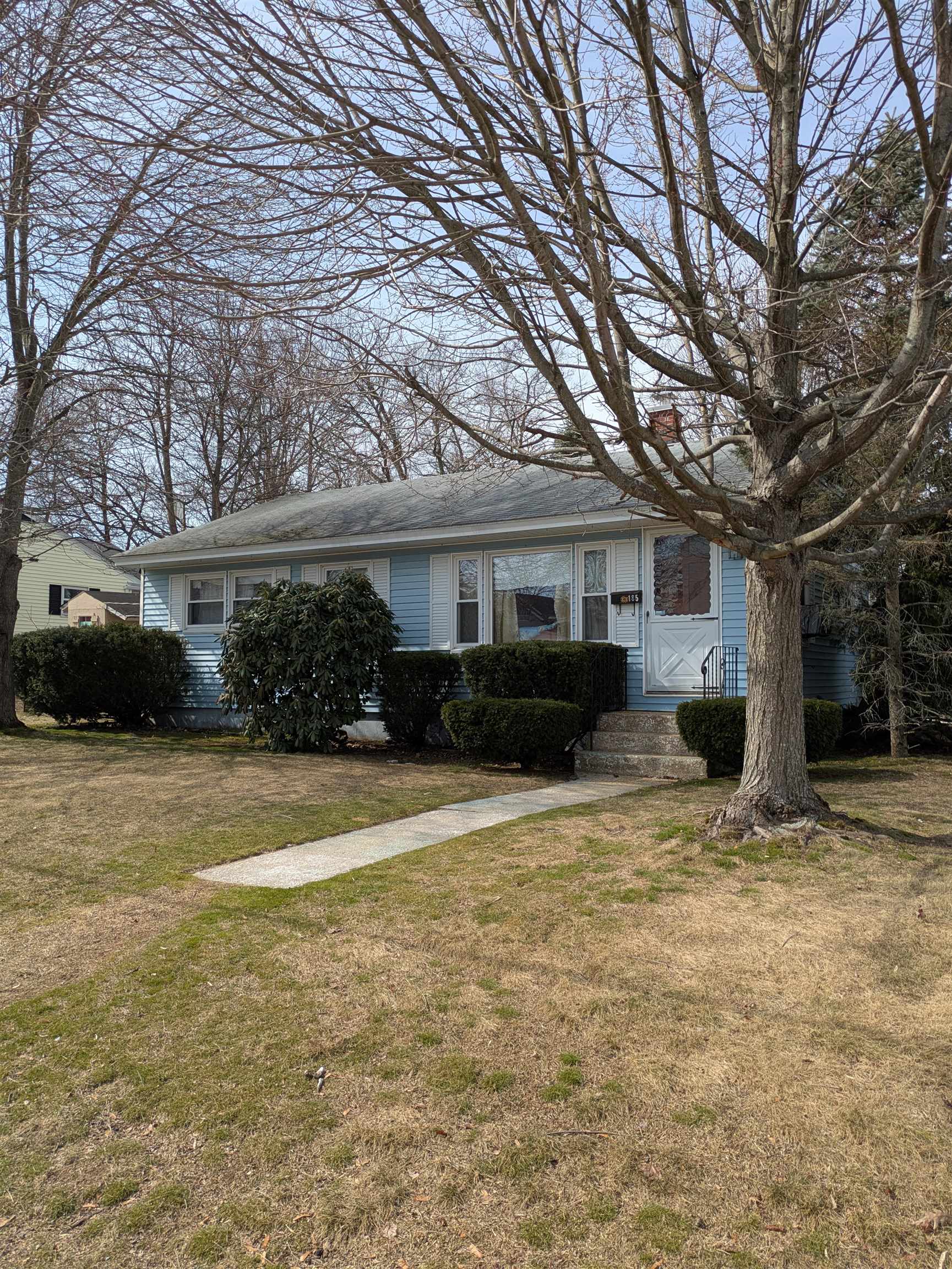 185 Cameron Street Manchester, NH 03103 - Photo 21 of 29 Gallery Image 21