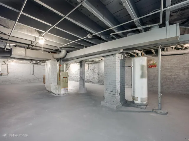 $282,000 | 547 South Martin Luther King Junior Avenue, Waukegan, IL 60085