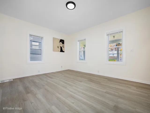 $282,000 | 547 South Martin Luther King Junior Avenue, Waukegan, IL 60085