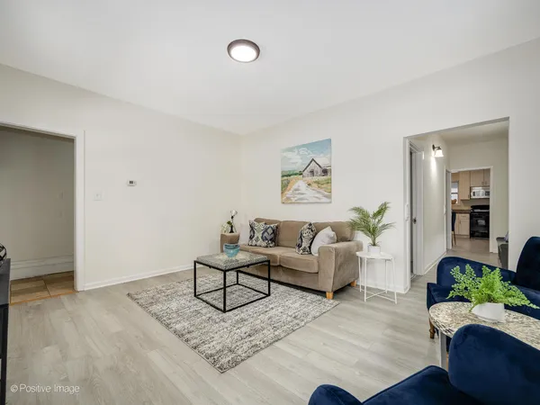 $264,200 | 547 South Martin Luther King Junior Avenue, Waukegan, IL 60085