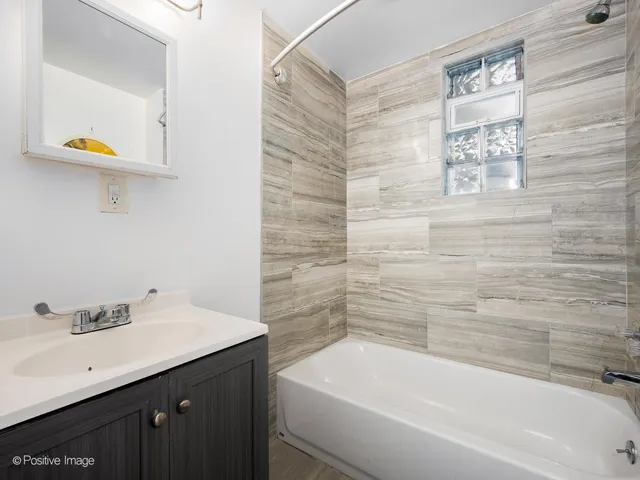 $282,000 | 547 South Martin Luther King Junior Avenue, Waukegan, IL 60085