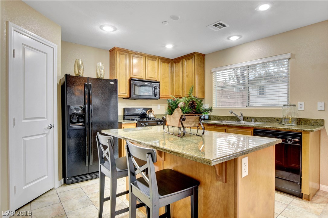 1147 Gecko Road Henderson, NV 89002 - Photo 13 of 40
