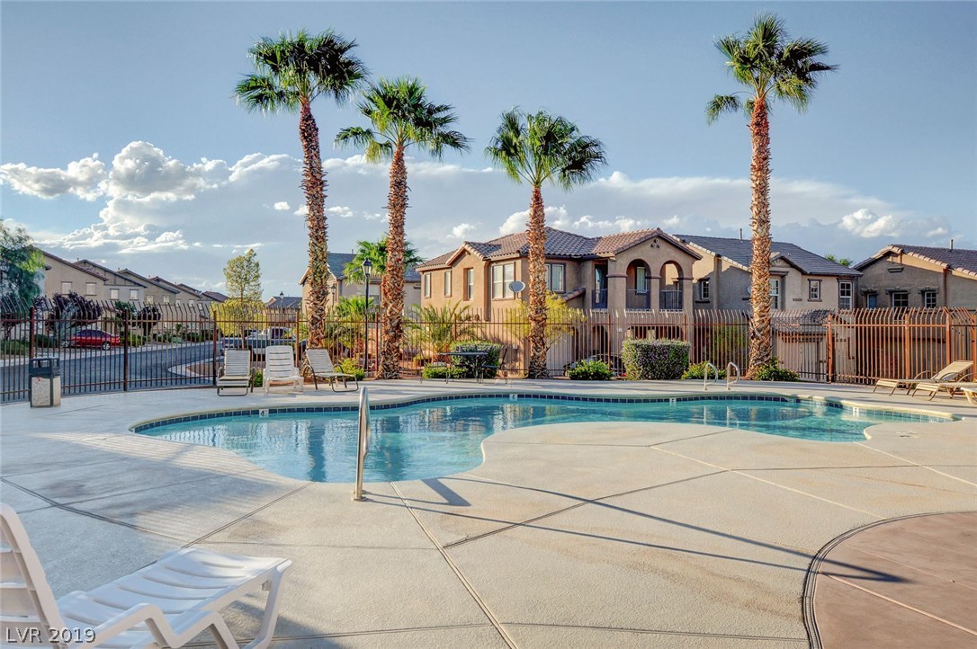 1147 Gecko Road Henderson, NV 89002 - Photo 4 of 40