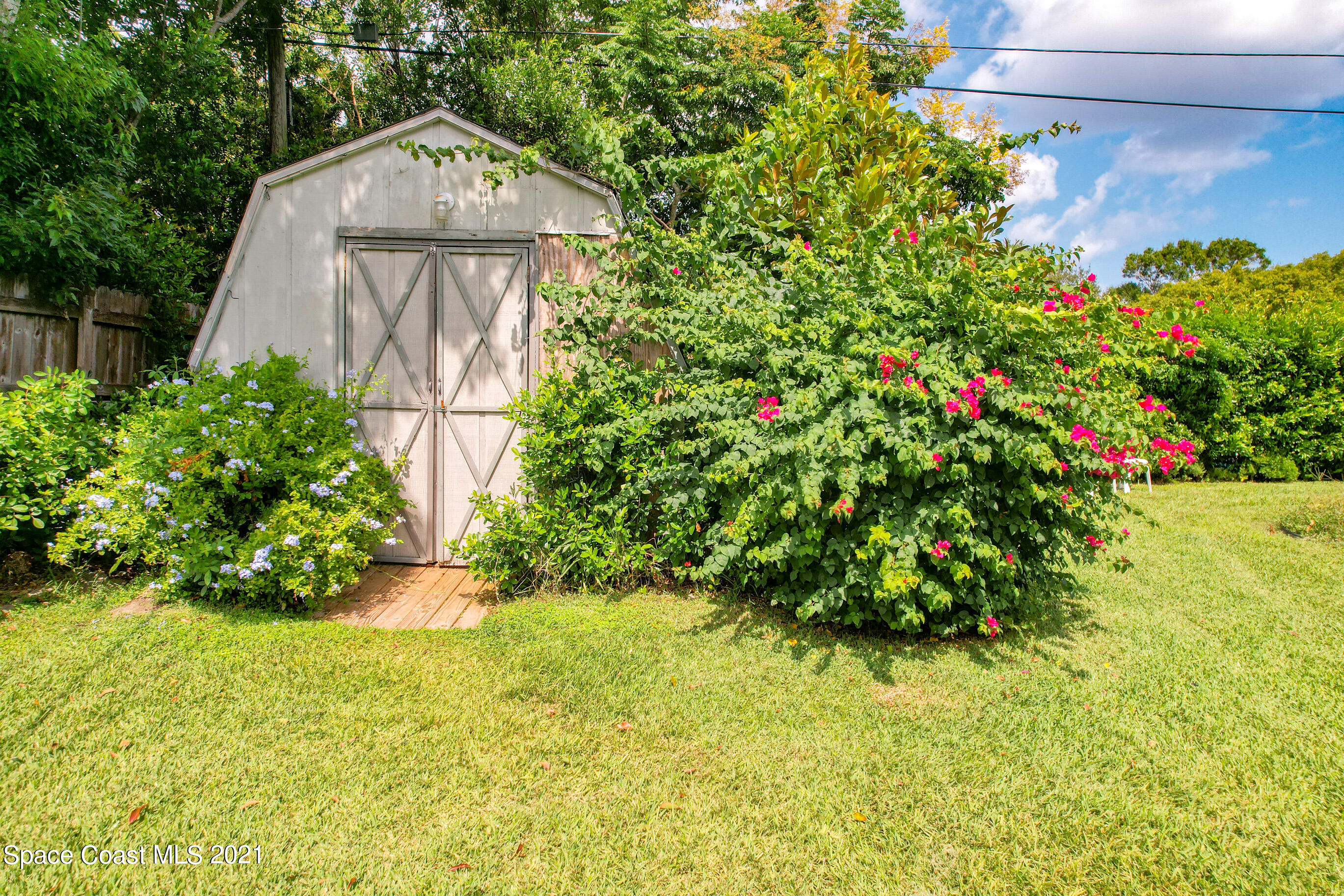 940 Forest Road Titusville, FL 32780 - Photo 28 of 33 Workshop with Electric