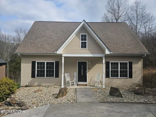 $400,000 | 210 Wahuhu Lane, Loudon, TN 37774