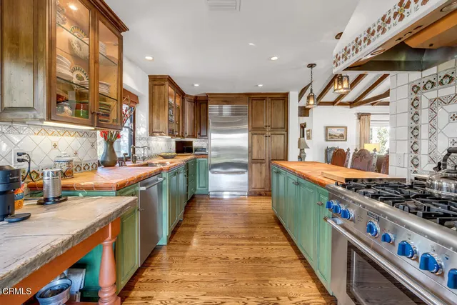 $3,395,000 | 1450 Arroyo View Drive, Pasadena, CA 91103