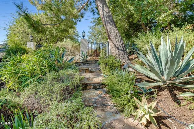 $3,395,000 | 1450 Arroyo View Drive, Pasadena, CA 91103