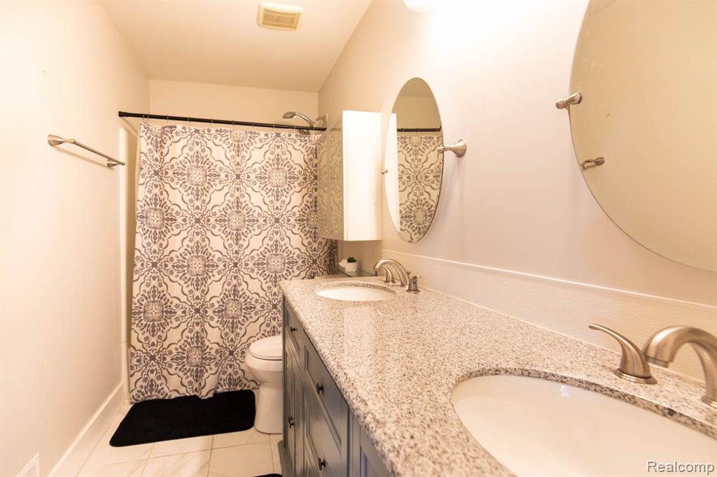 581 Cherry Orchard Road Canton, MI 48188 - Photo 30 of 50