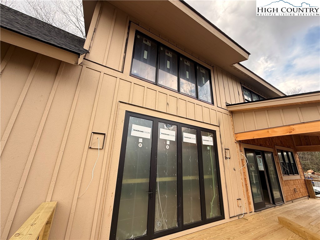 Lot 39 Mossy Creek Boone, NC 28607 - Photo 45 of 50 a view of a house with a balcony