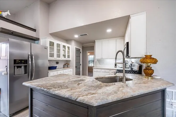 $445,000 | 1301 North St Charles Avenue, Pilot Point, TX 76258