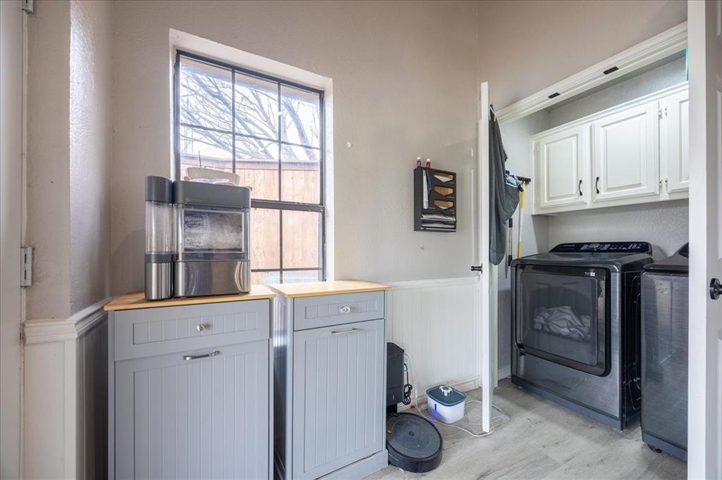 1301 North St Charles Avenue Pilot Point, TX 76258 - Photo 16 of 37