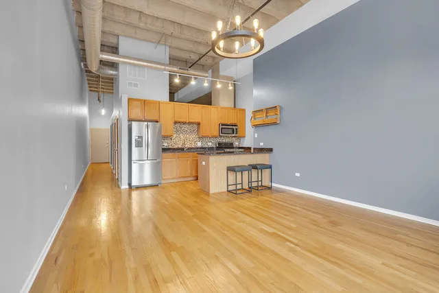 $275,000 | 1645 West Ogden Avenue, Unit 503, Chicago, IL 60612