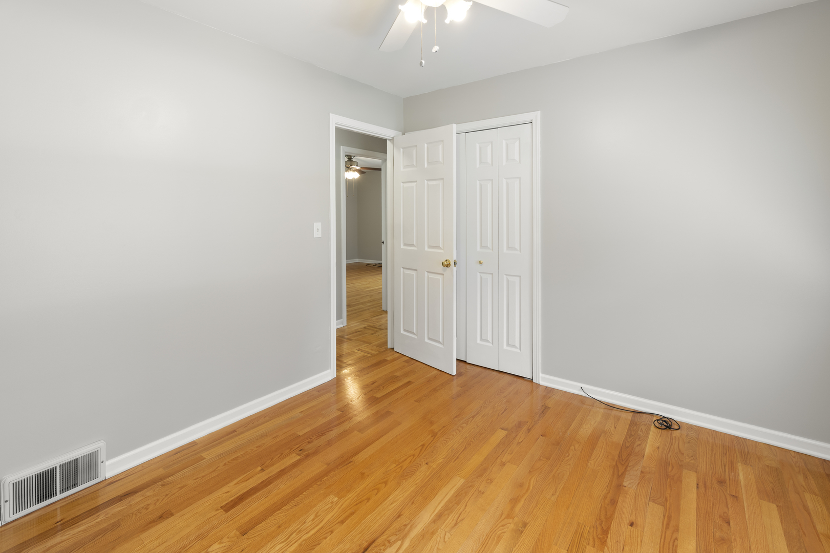 417 South Plum Grove Road Palatine, IL 60067 - Photo 11 of 23