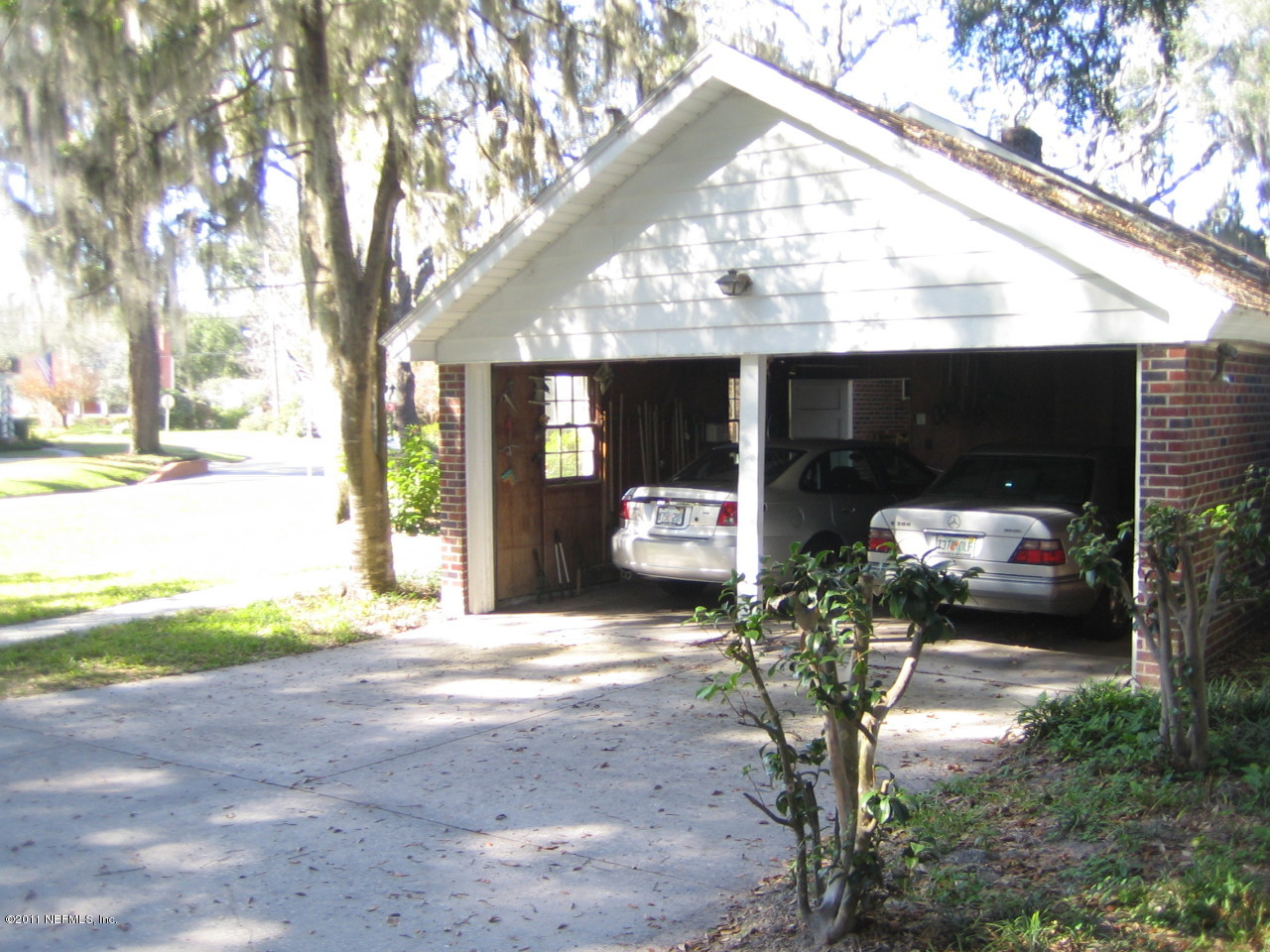 3053 Jolly Road Jacksonville, FL 32207 - Photo 17 of 17 a view of backyard of the house