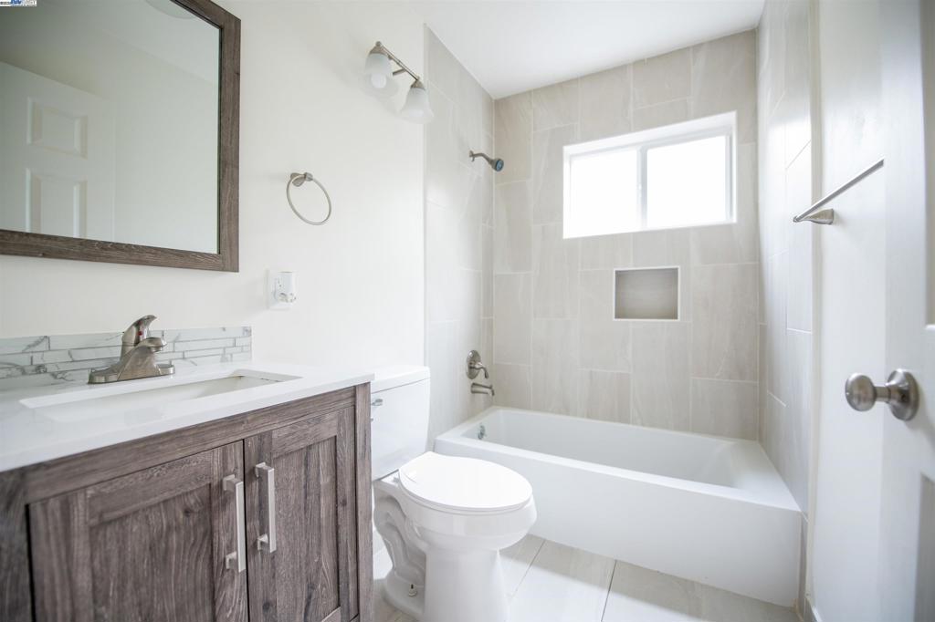 1815 Fairview Street Berkeley, CA 94703 - Photo 8 of 11