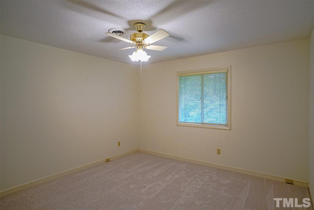 3604 Ranlo Drive Raleigh, NC 27612 - Photo 26 of 29