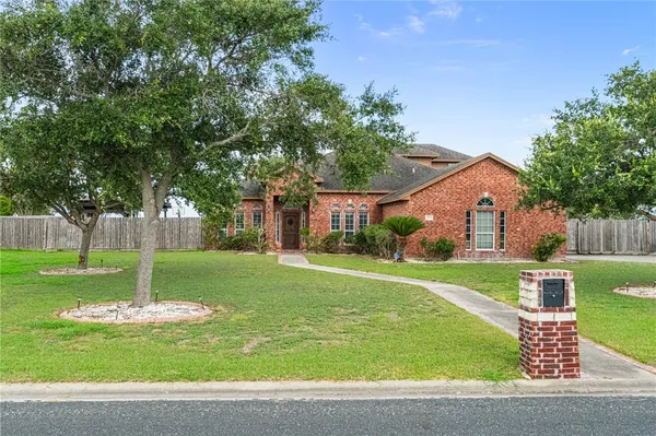$639,900 | 5921 King Trail, Corpus Christi, TX 78414