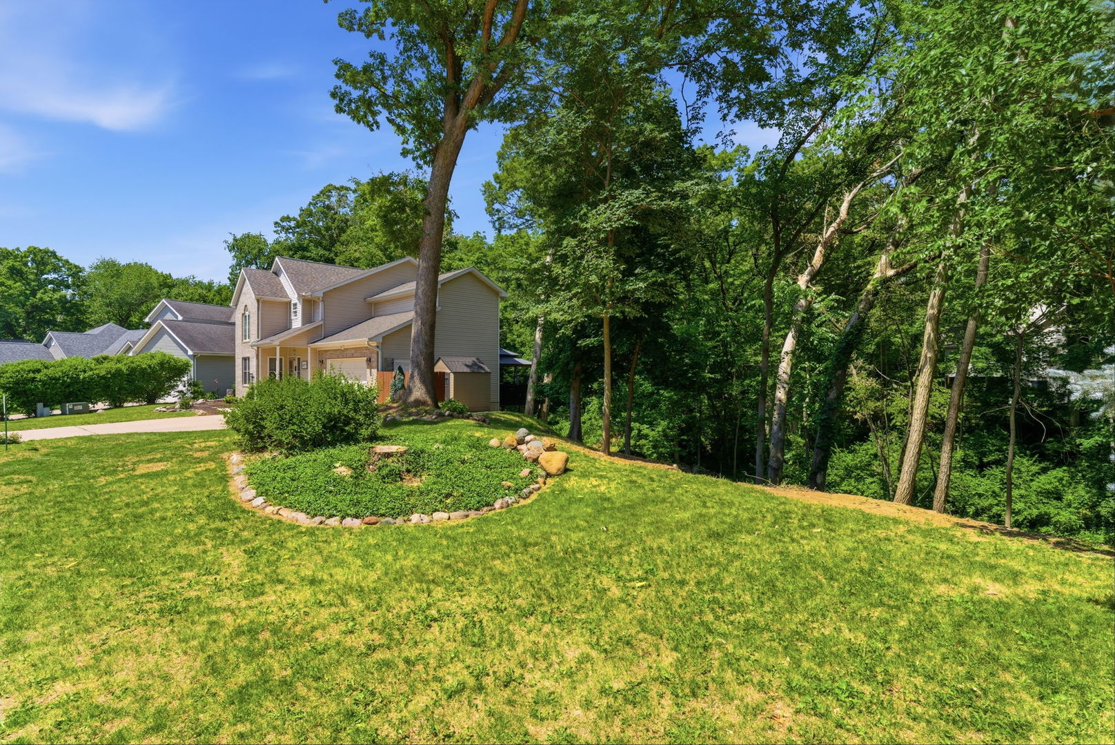 218 8th Avenue Hampton, IL 61256 - Photo 4 of 32