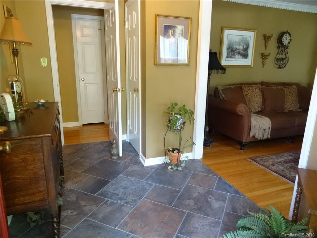 8516 Castlekeep Road Charlotte, NC 28226 - Photo 2 of 24 Gallery Image 2