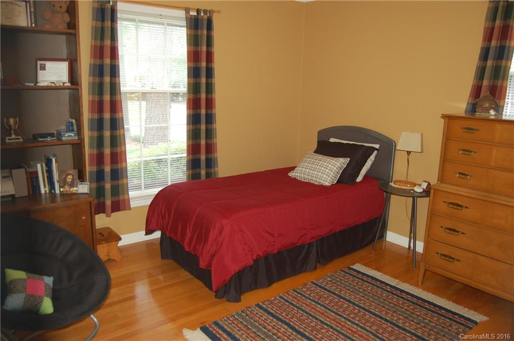 8516 Castlekeep Road Charlotte, NC 28226 - Photo 16 of 24 Gallery Image 16