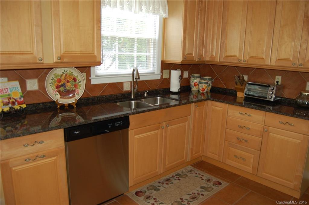 8516 Castlekeep Road Charlotte, NC 28226 - Photo 7 of 24 Gallery Image 7