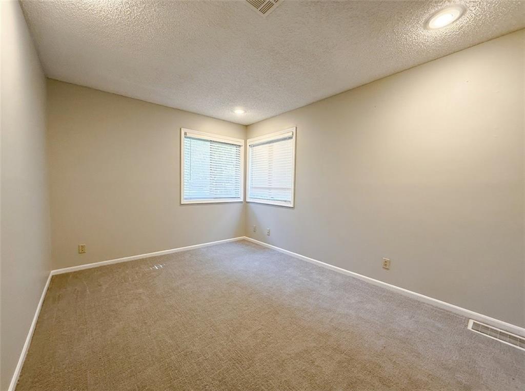 8323 West 120th Terrace Overland Park, KS 66213 - Photo 24 of 28
