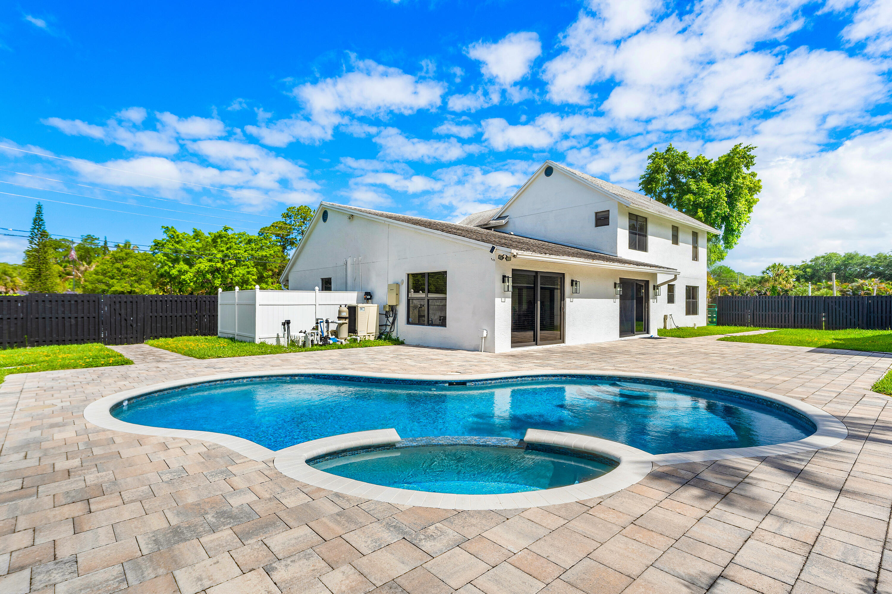 1350 C Road Loxahatchee Groves, FL 33470 - Photo 25 of 29 Private Pool