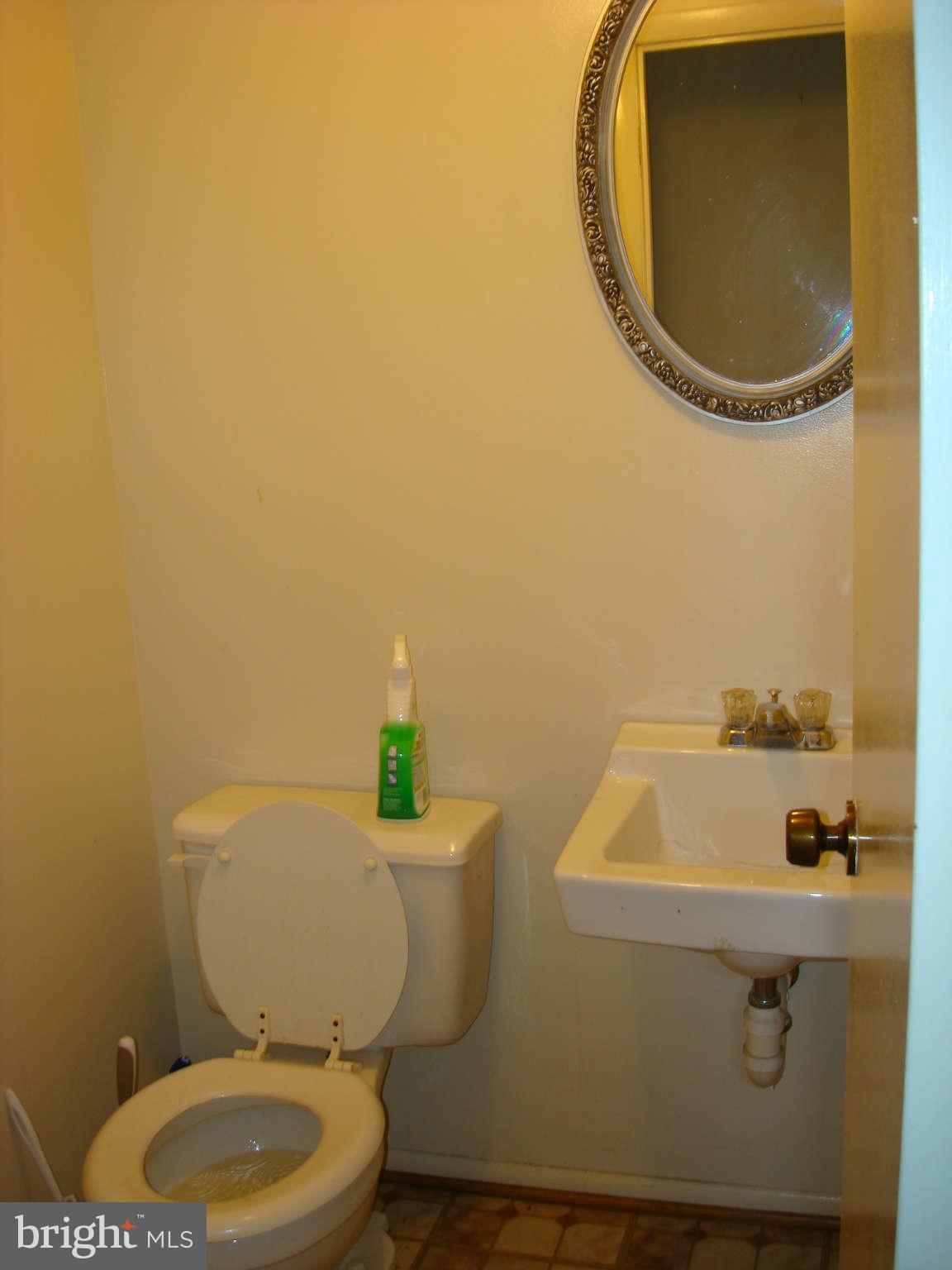 16039 Dorset Road, Unit 157 Laurel, MD 20707 - Photo 10 of 12 Bath