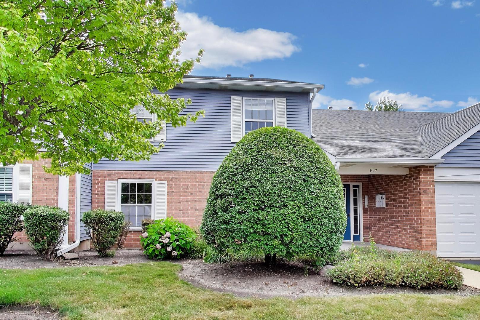 917 Golf Course Road, Unit 1 Crystal Lake, IL 60014 - Photo 3 of 33 Gallery Image 3