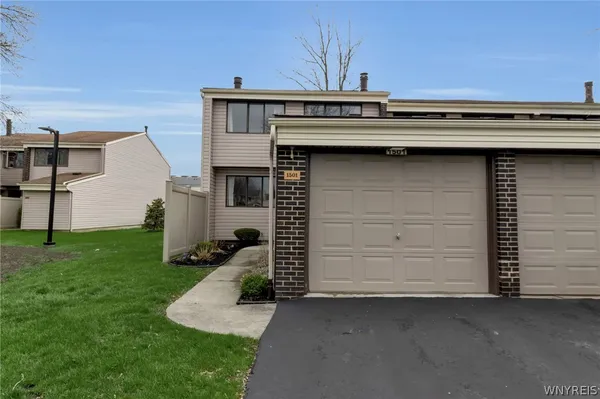 $249,900 | 1501 Forest Edge Drive, Amherst, NY 14051