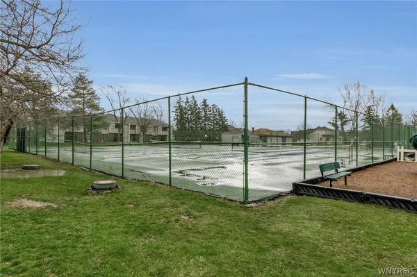 $249,900 | 1501 Forest Edge Drive, Amherst, NY 14051