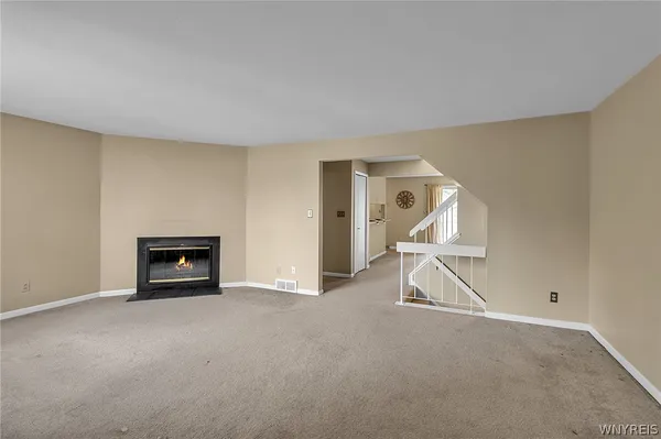 $249,900 | 1501 Forest Edge Drive, Amherst, NY 14051