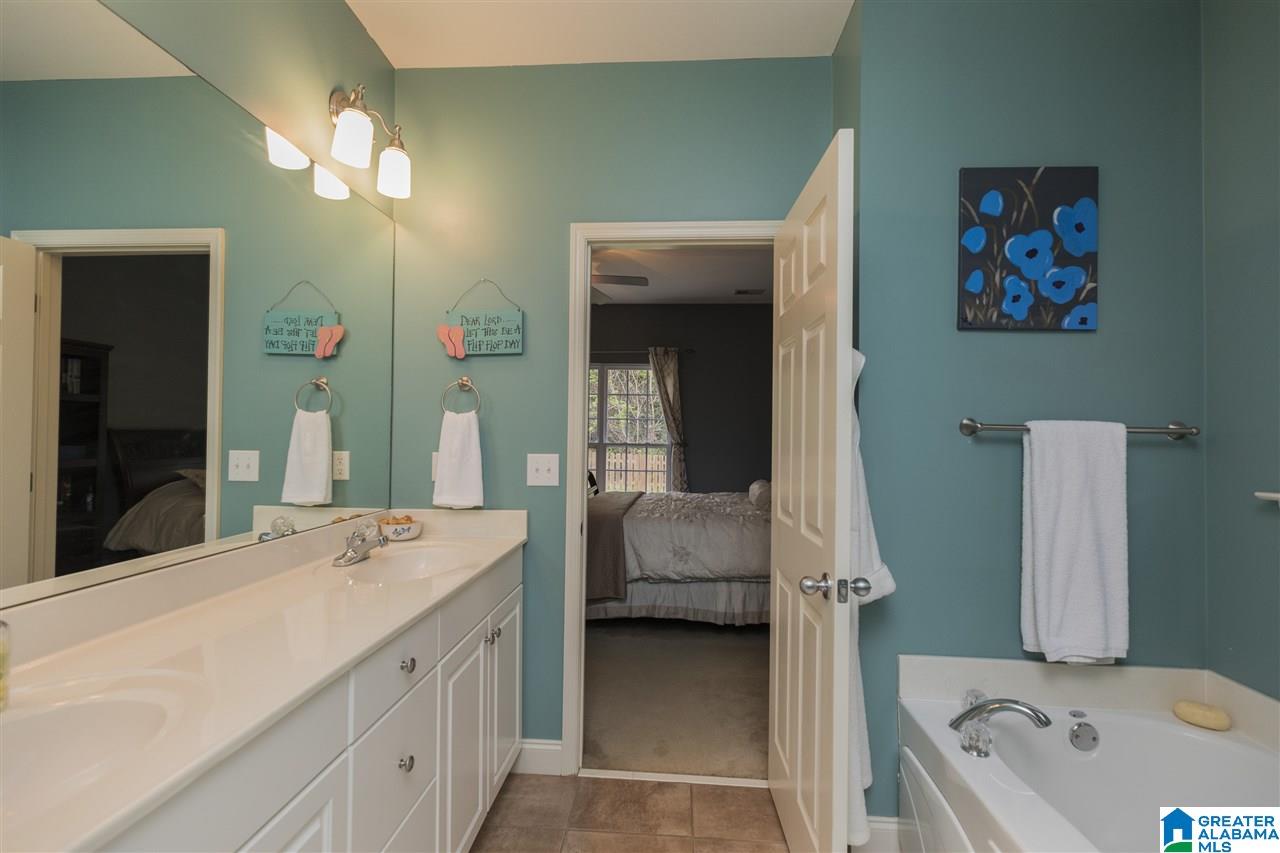321 Creekside Lane Pelham, AL 35124 - Photo 13 of 23