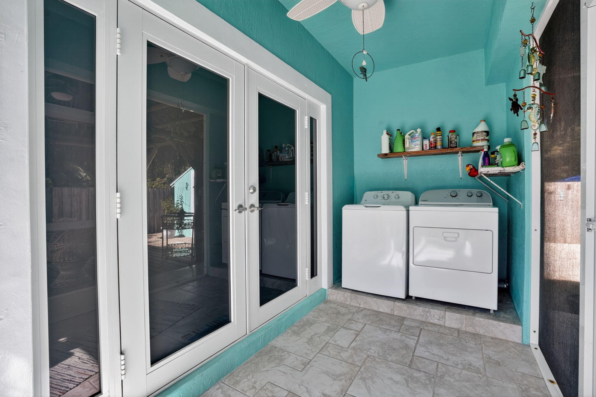 32 Andros Road Key Largo, FL 33037 - Photo 29 of 45 laundry area