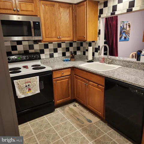 $243,000 | 1217 Crosshill Court, Lansdale, PA 19446