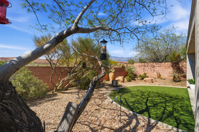 2159 Silverstone Way Washington, UT 84780 - Photo 33 of 49