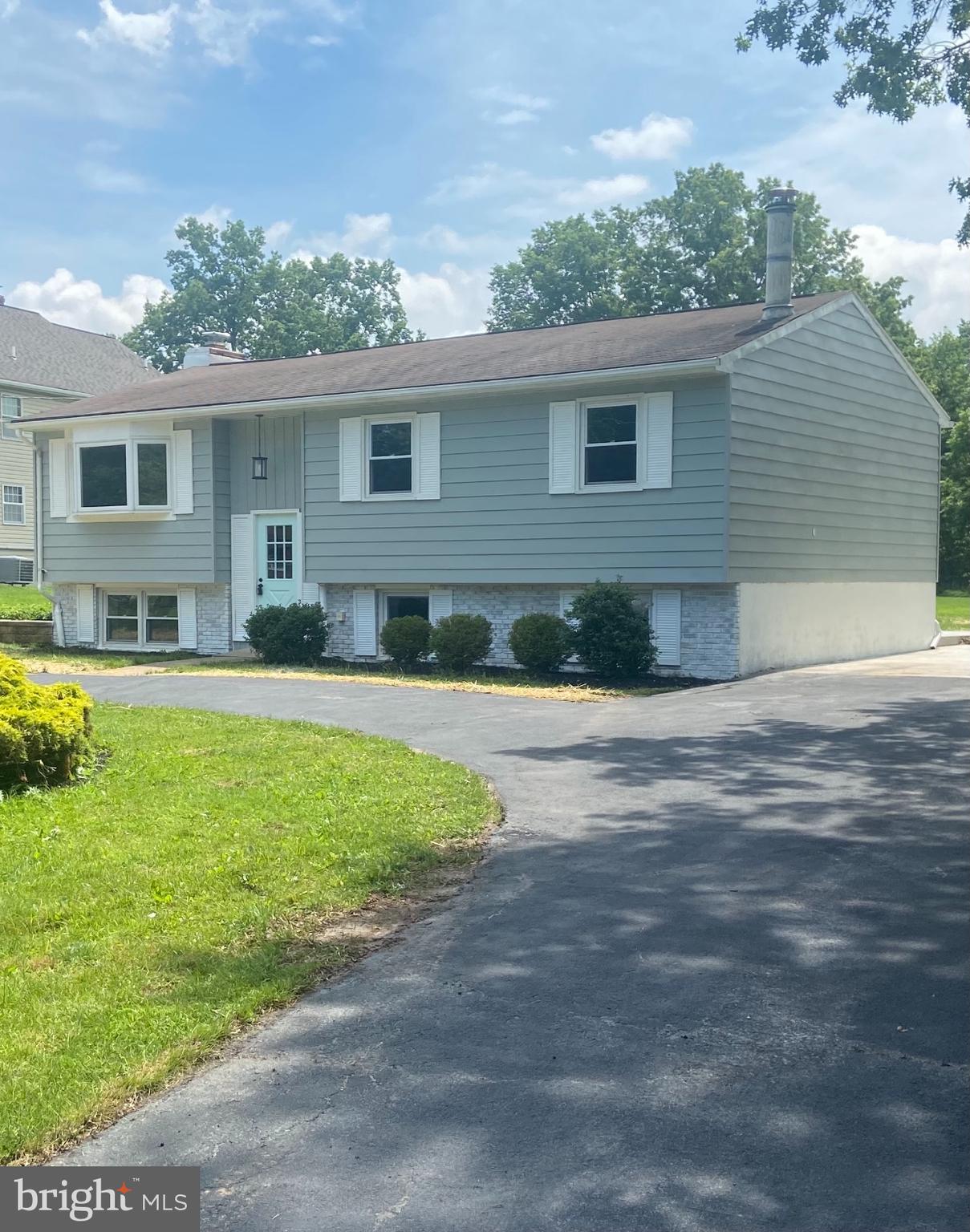 2333 East Orvilla Road Hatfield, PA 19440 - Photo 1 of 28 Gallery Image 1