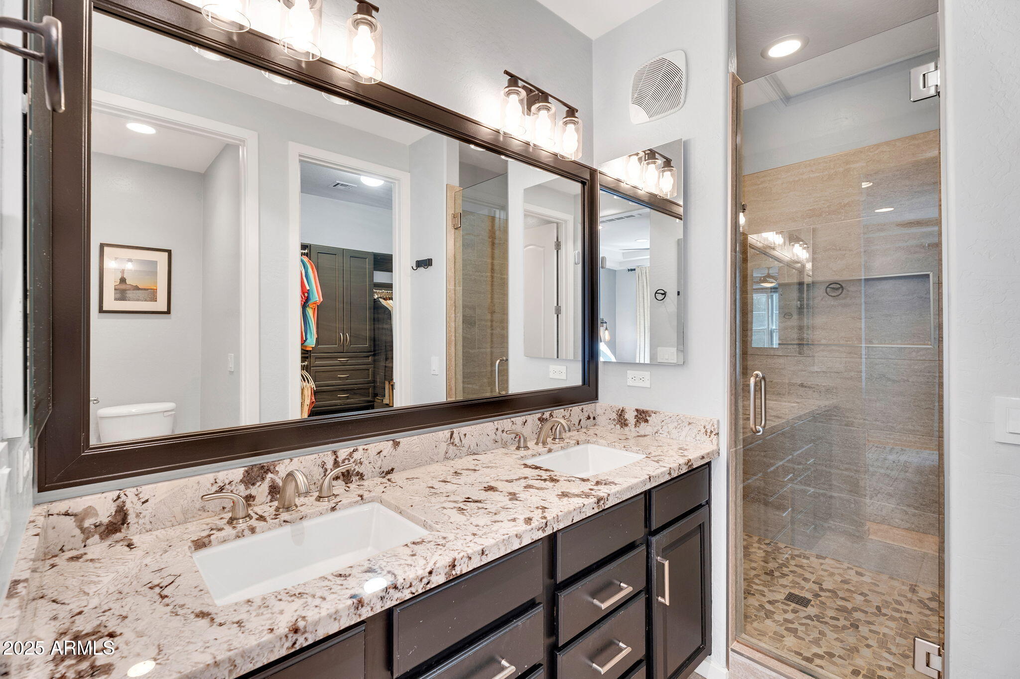 2446 East Roma Avenue Phoenix, AZ 85016 - Photo 24 of 37 Double Vanity with Granite Counters