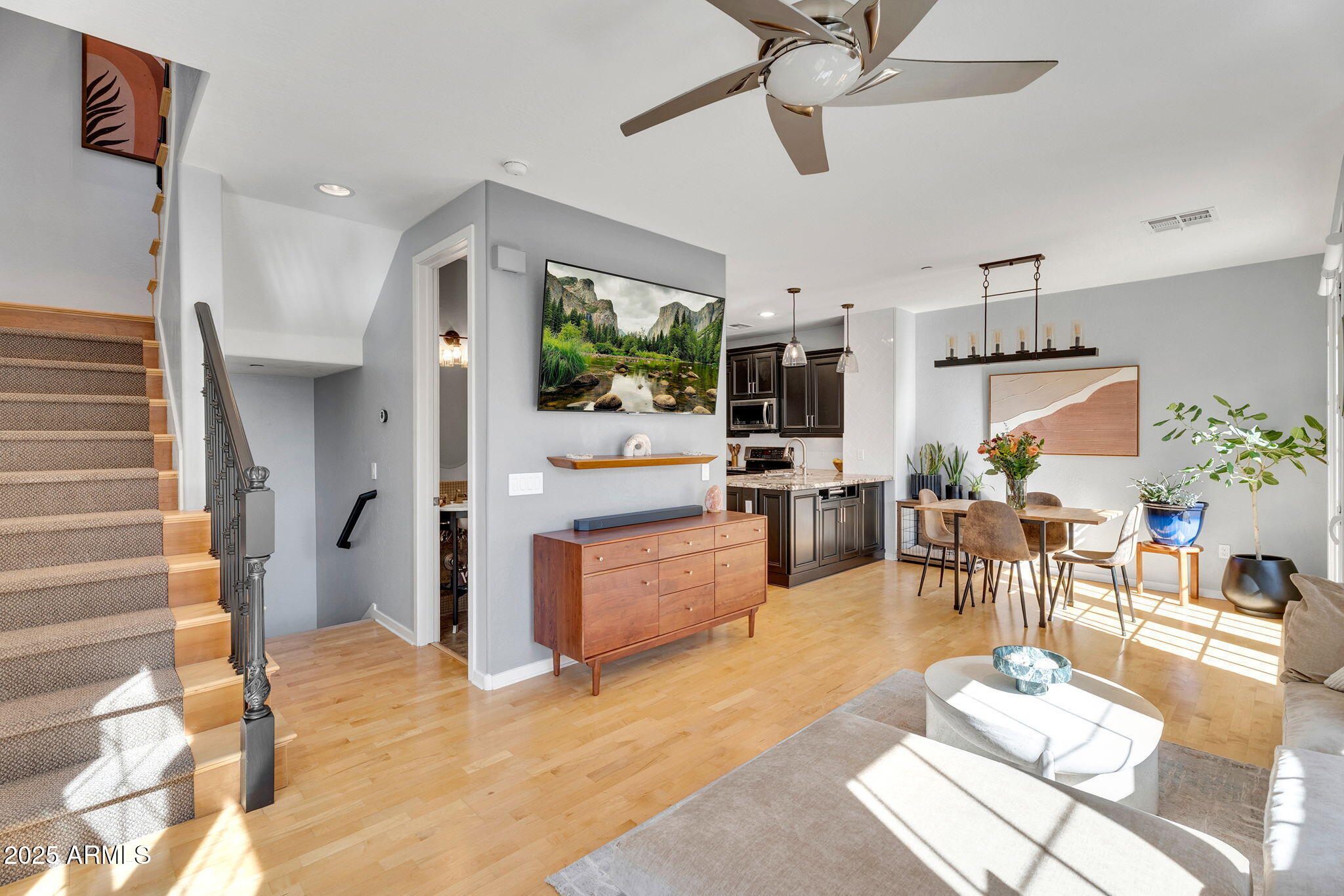 2446 East Roma Avenue Phoenix, AZ 85016 - Photo 6 of 37 Sun-Filled Living Room